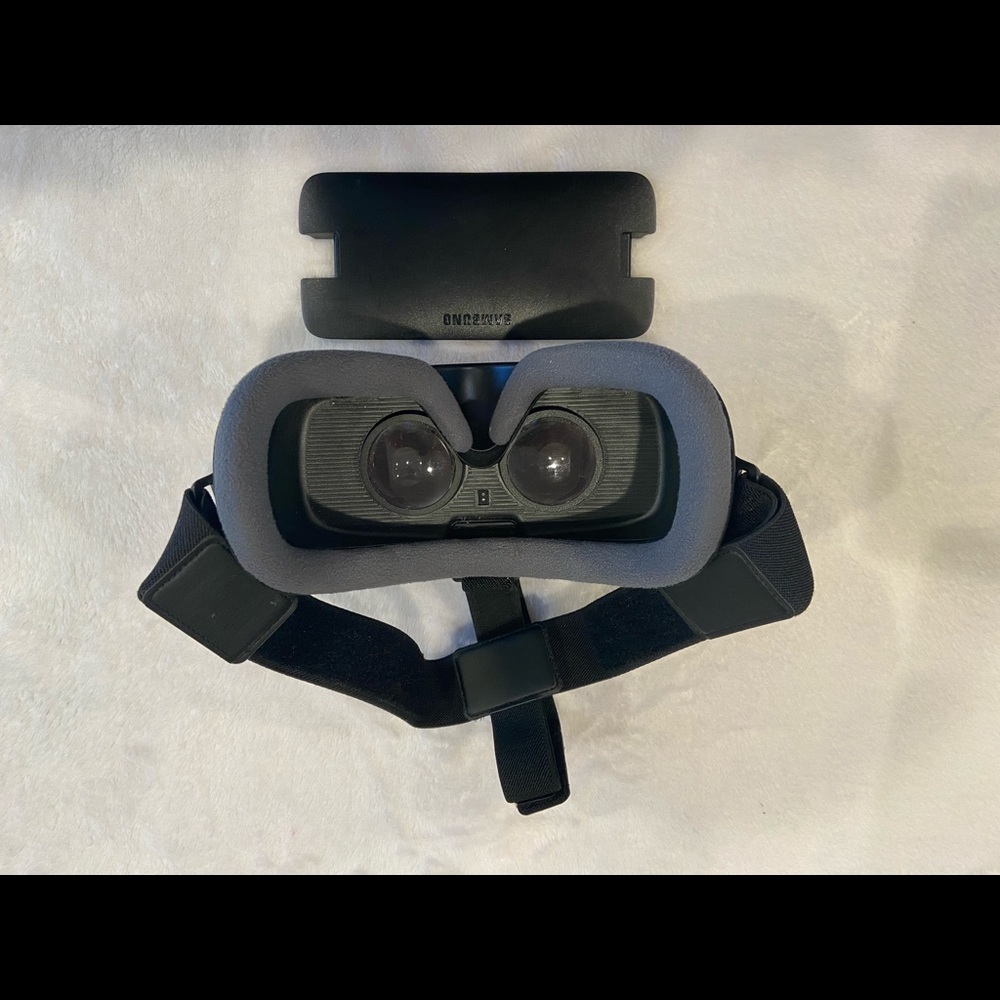 Samsung Gear RV - Picture 5 of 8